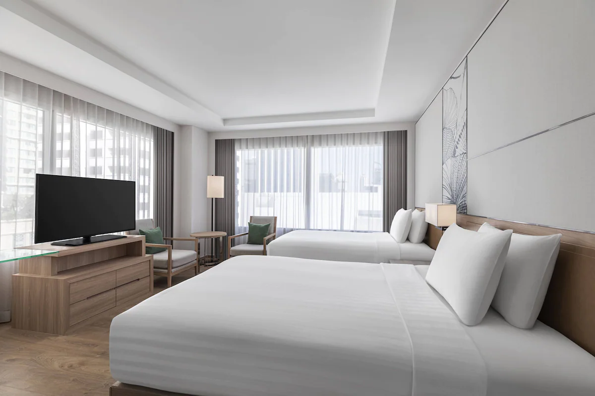 Courtyard by Marriott Bangkok Room Type - Larger Guest room, 2 Double, Corner room