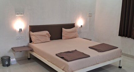 Hotel Gulati Suites Room Type - STANDARD NON AC