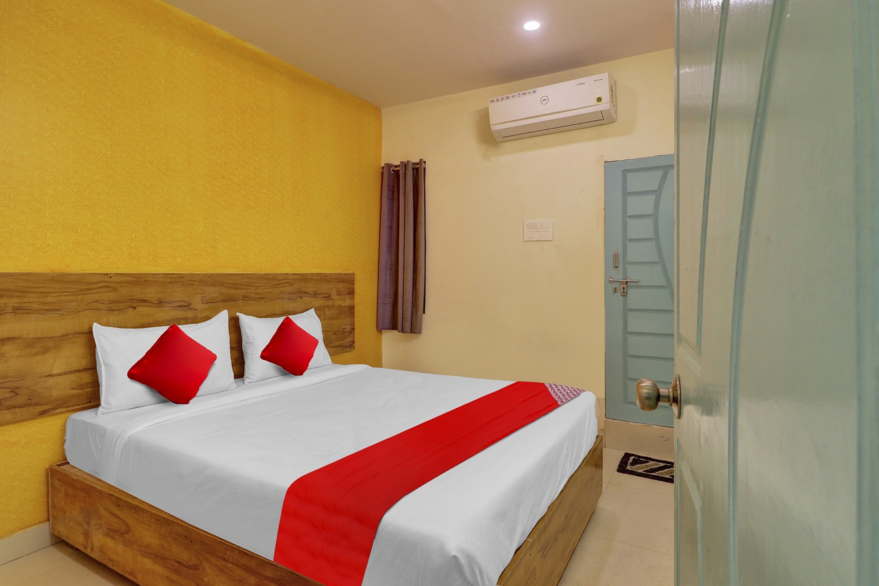 Hotel O R Square - Tap to explore photos