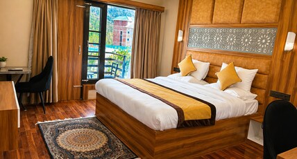 MUSTARD INN Room Type - Mustard Deluxe Mountain View