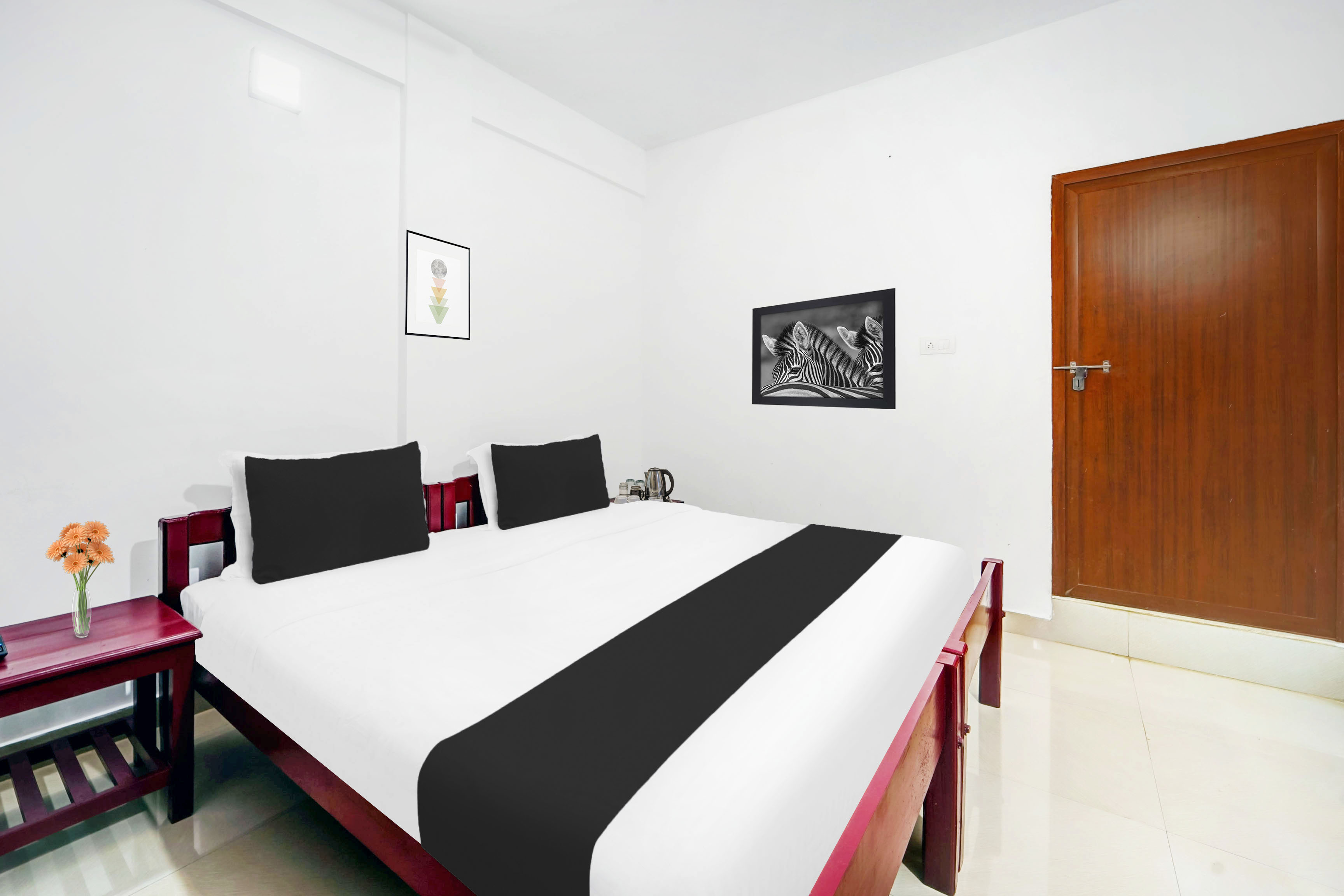 Super Hotel O Sultan Bathery Formerly Bluevalley - Tap to explore photos