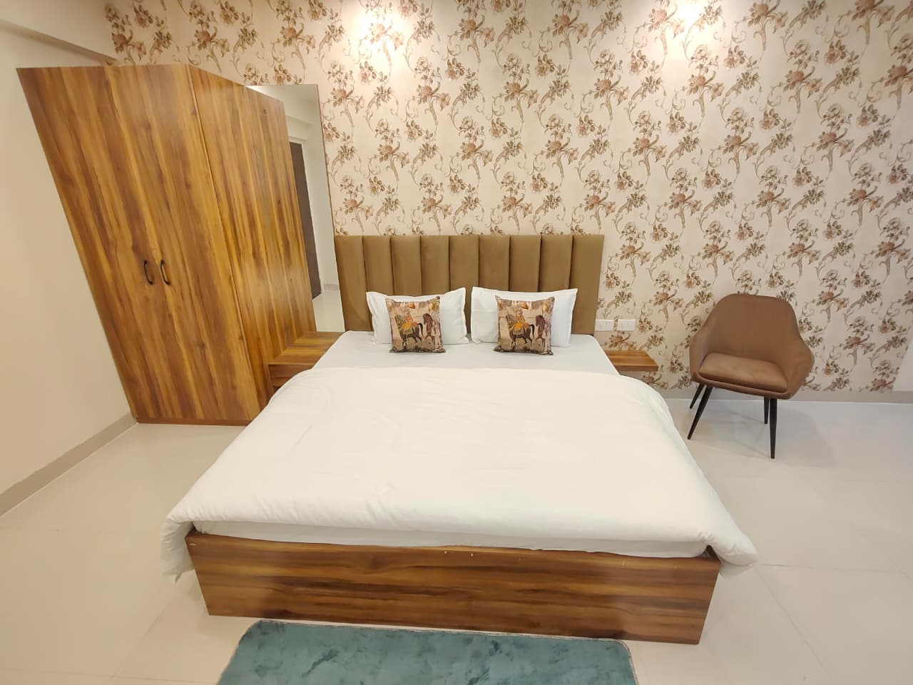 Highrise Studio near Jaipur Junction | By OMI Stay - Tap to explore photos