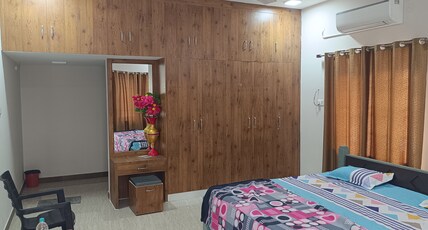 Shri Lawn Park Inn Room Type - Bedroom 1