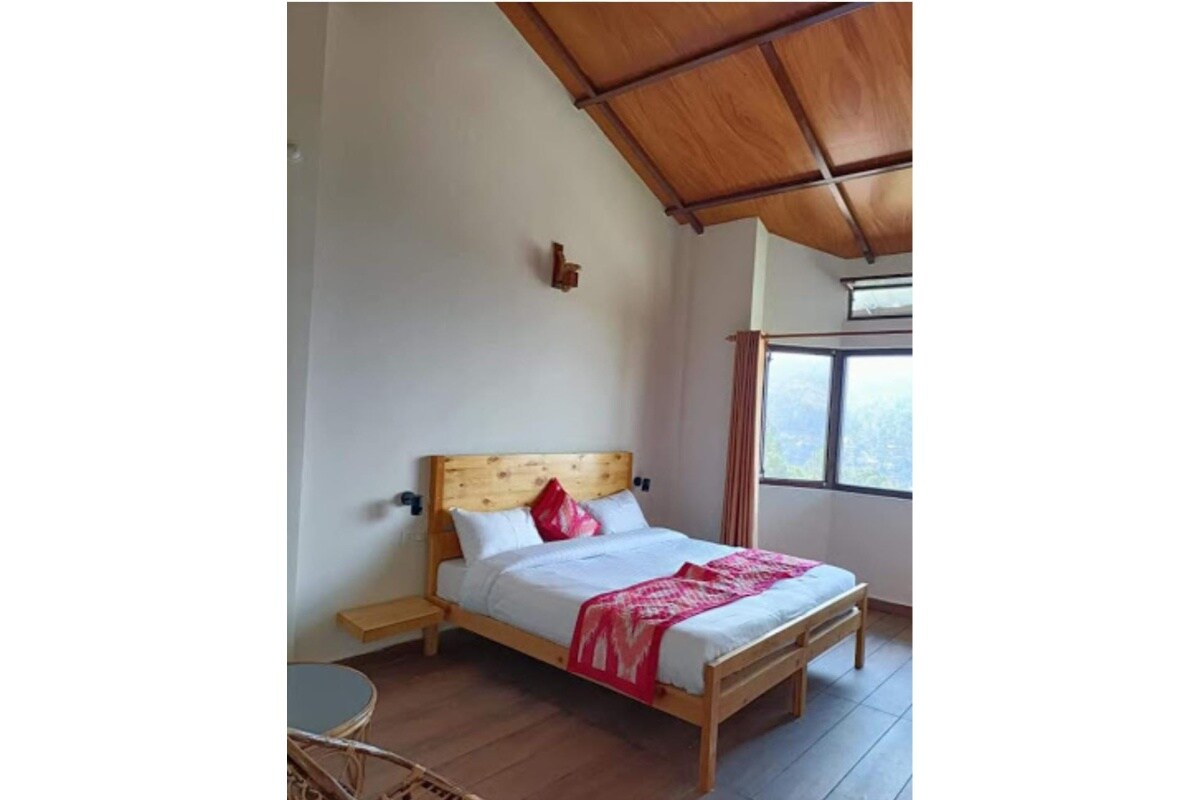 Wood Castle Luxury Homestay Ranikhet - Tap to explore photos