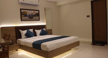 Hotel Orchid Prime Room Type - Super Deluxe King Bed Room