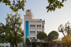 HnM THE BOUTIQUE HOTEL