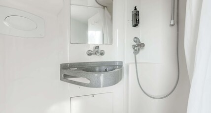 hotelF1 Lyon Bourgoin-Jallieu Room Type - Cabrio room: 1 double bed with bathroom - New ontheroad