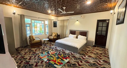 Souls Abode | Elegant Homestay near Dal Lake Room Type - Deluxe Room 2