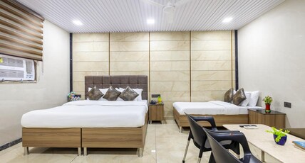Hotel Bill palace @ Karol Bagh Room Type - Super Deluxe Room With Smart TV