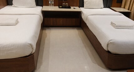 Ambika Family Restaurant Room Type - Double Bed Ac Deluxe Room