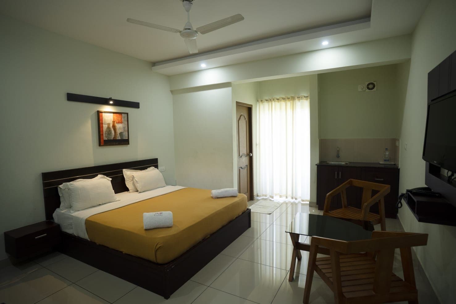 Akan Hotel & Residence - Tap to explore photos