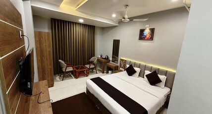 Hotel Holiday Icon Room Type - Superior