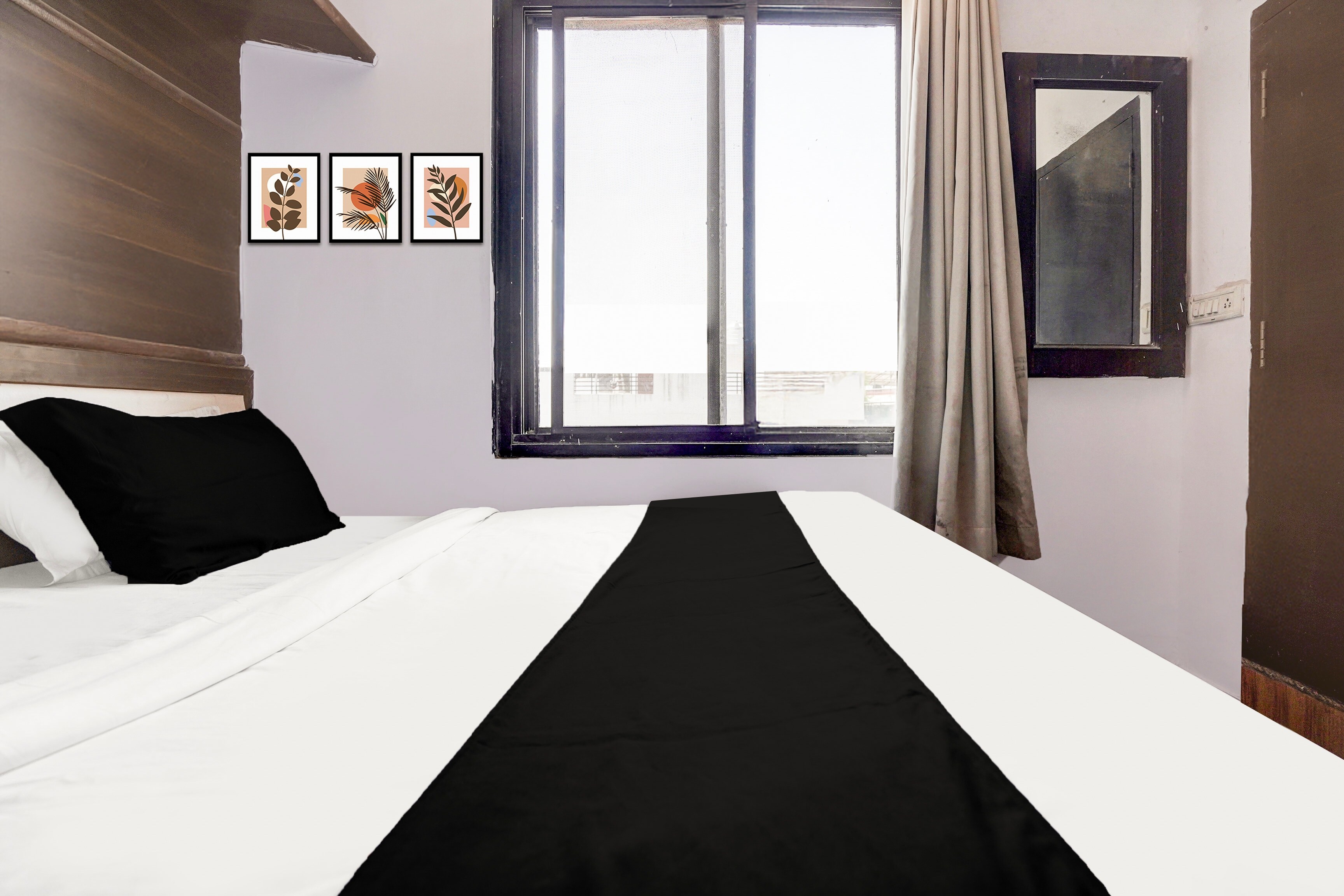 Hotel O Classic Mansarovar - Tap to explore photos