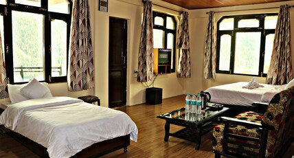 PRAKASH REGENCY Room Type - Luxury suite