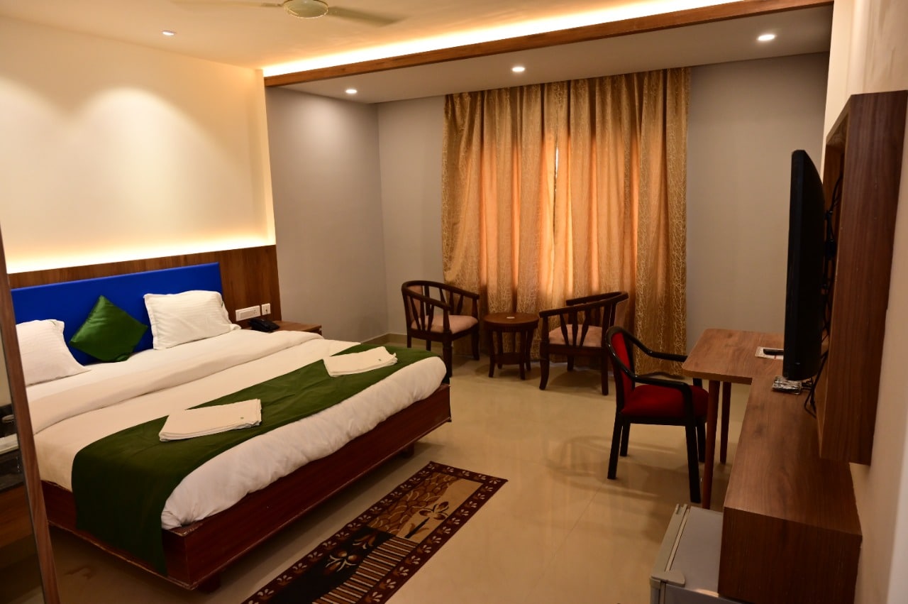 Hotel New Rockbay - Tap to explore photos