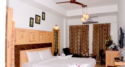 HOTEL STONARC Room Type - Deluxe Room