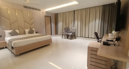 HOTEL ML GRAND Room Type - Executive Rooms