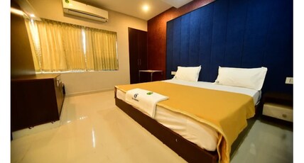 GraceResidency Room Type - Deluxe Double AC Room