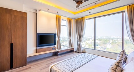 Effotel By Sayaji Sangli Room Type - Grande Suite with Bathtub Effotel By Sayaji Sangli Room Type - Grande Suite with Bathtub