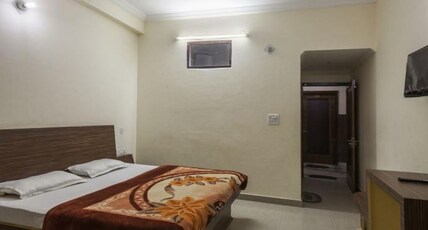Hotel Devi Mahal @ 2 mins from Railway Station Room Type - Double Bed Non A/C