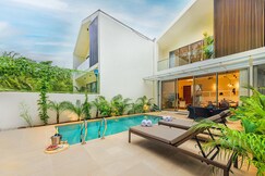 Cruiser luxury villa