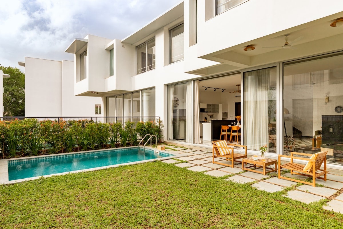 La Agueda by The Blue Kite - 2BHK Private Pool & Garden Villa, 5 mins to Casino (11) - Tap to explore photos