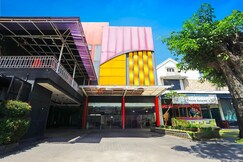 Townhouse Oak Malang near ITN Malang formerly Fariz Hotel Singosari