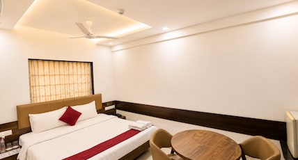 HOTEL SHAGUN - ROOMS & BANQUET Room Type - Deluxe Room HOTEL SHAGUN - ROOMS & BANQUET Room Type - Deluxe Room