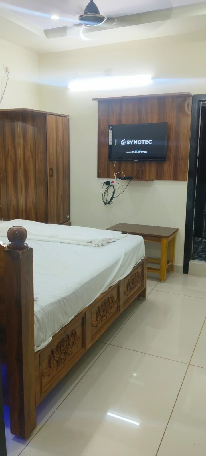 SRI SESHA GANAPATHI RESIDENCY - Tap to explore photos