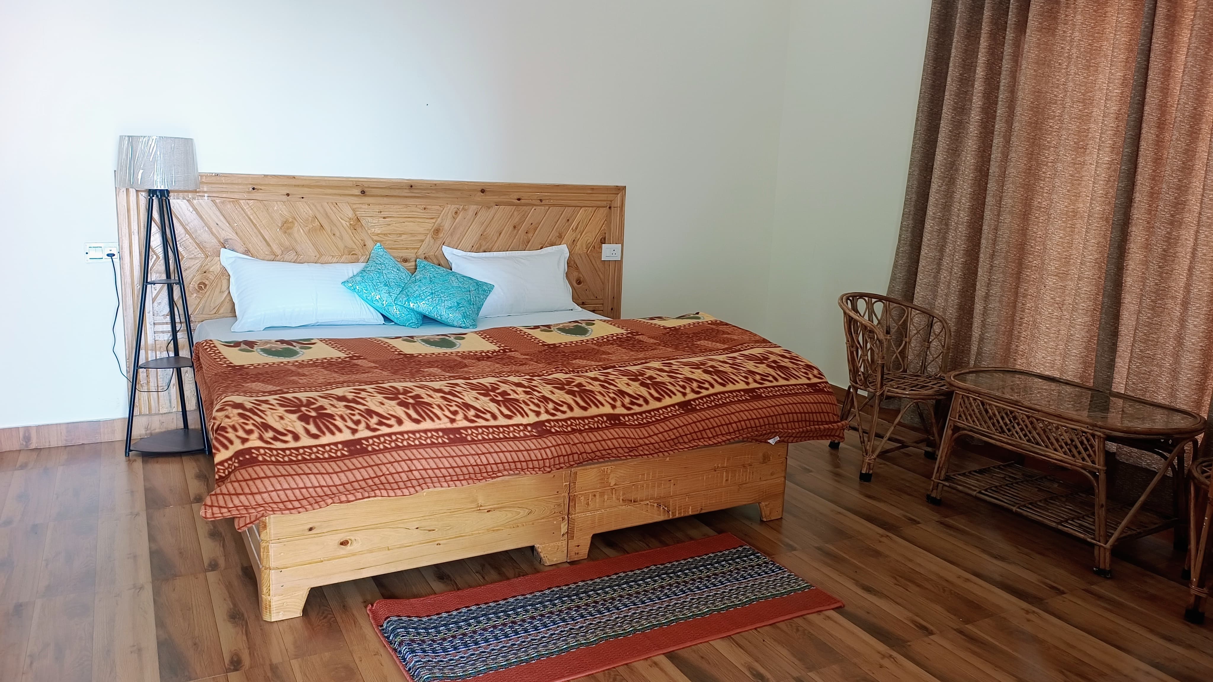 Starry Night's Home Stay - Tap to explore photos