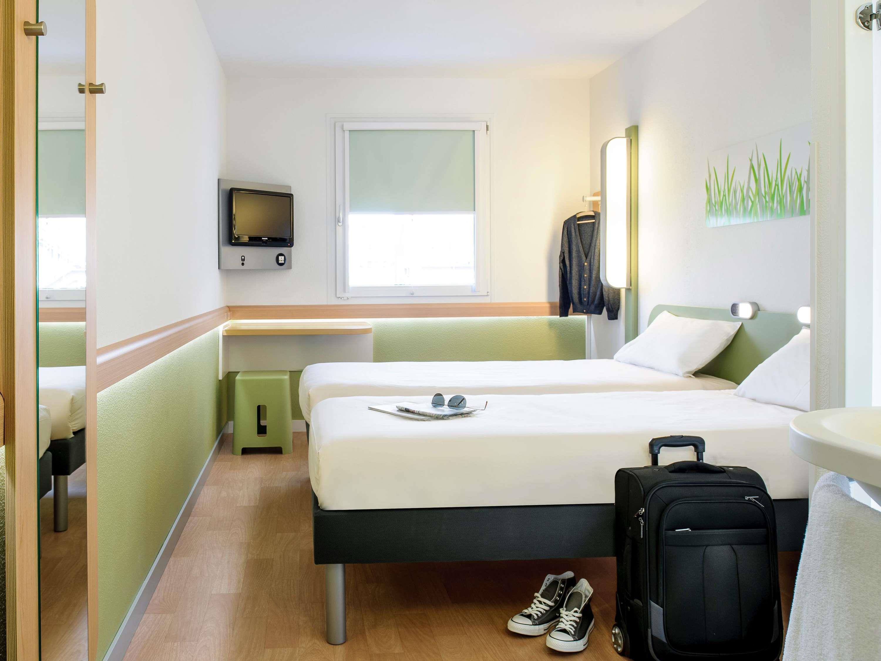 Ibis Budget Les Sables d'Olonne - Tap to explore photos