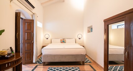 Sashas Holiday Village Room Type - Vintage Family Suite