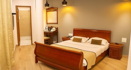 Hotel Park Residency Room Type - Deluxe Room