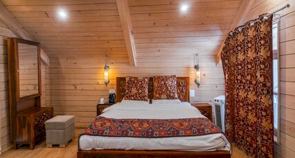 DanCenter Riverside Lexus Regency Pahalgam by CheckIn Room Type - Deluxe with River View