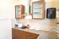 ESTRO Villa Vista: (Nemili-ECR)