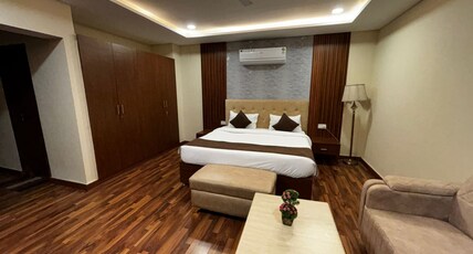 Kanha Motel Room Type - Suite Room with Kitchentte