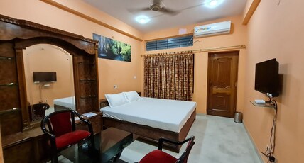 Amrit Inn Room Type - Deluxe Room