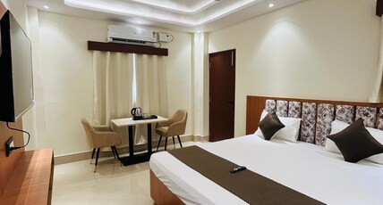 Hotel Maharani Grand Room Type - Maharani Executive Room with Balcony