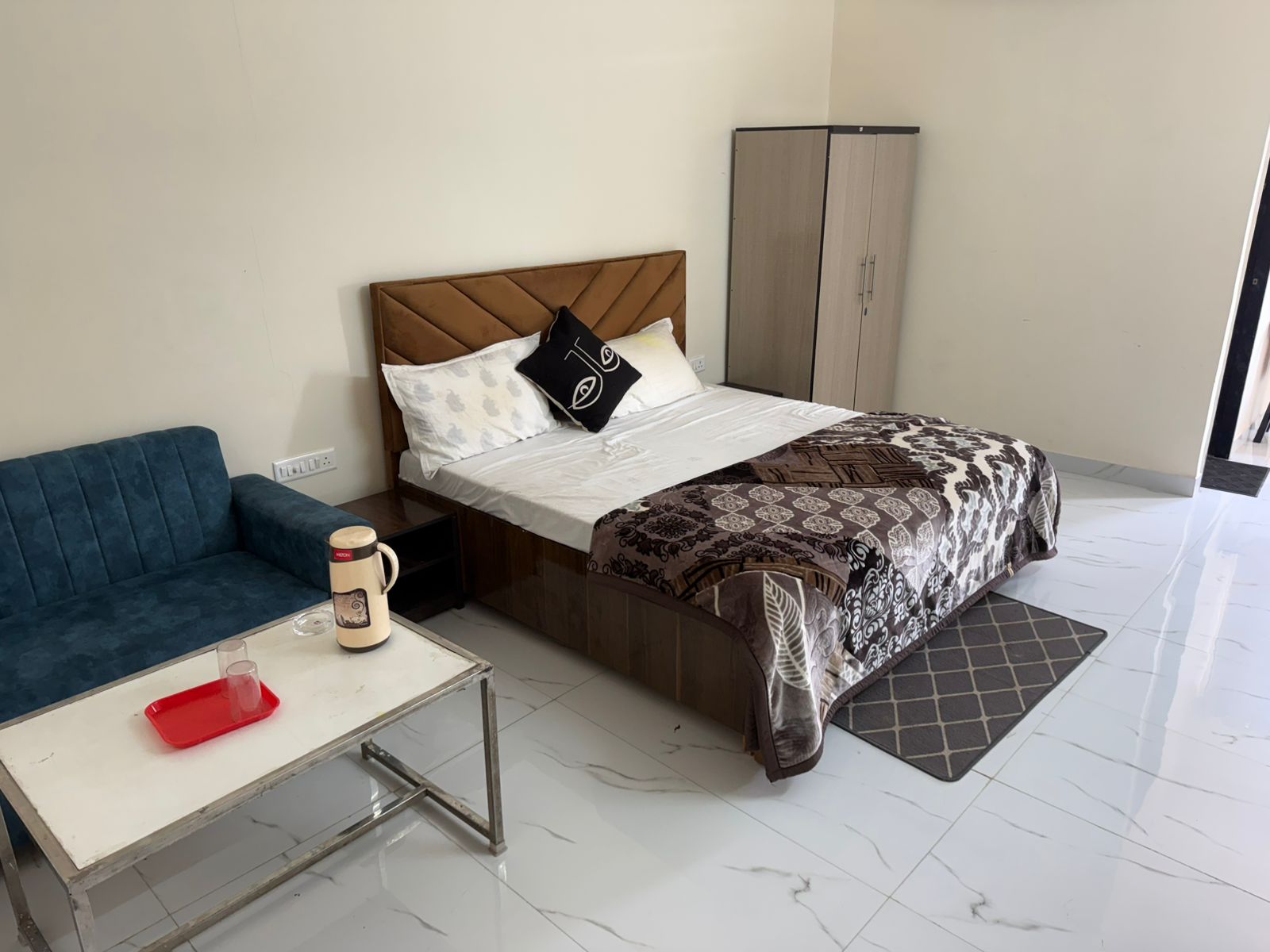 Sundervan Resort - Tap to explore photos