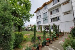 Rizk Inn Near Airport