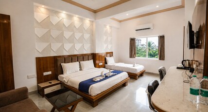 The Dream Hills Resort  A Scenic Mountain View Retreat Room Type - Premium Triple Room