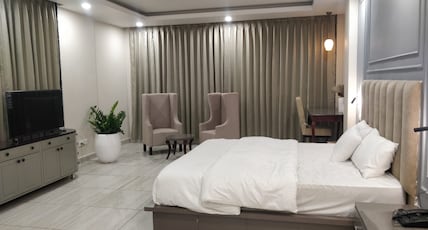 The Green Icon Resort Room Type - Deluxe Suite Room