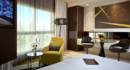 Al Ain Rotana Room Type - Spacious Room with Kitchenette- King Bed Al Ain Rotana Room Type - Spacious Room with Kitchenette- King Bed
