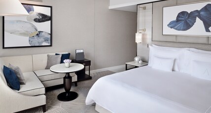 Address Downtown Room Type - Deluxe Room City view