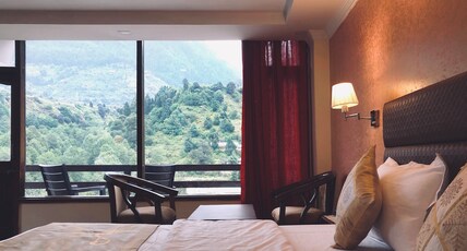 Green Tara Guest House Room Type - Super Deluxe Room