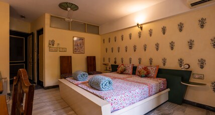 Jaipur Inn Room Type - Super Deluxe Room With Common Sit Out