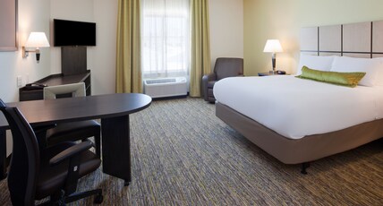 Candlewood Suites BEMIDJI, an IHG hotel Room Type - 1 Queen Comm Mobil Access Roll In Shwr