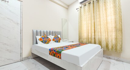 FabHotel BK International Room Type - Deluxe Room