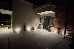 Address of Vista Villa Sunrise