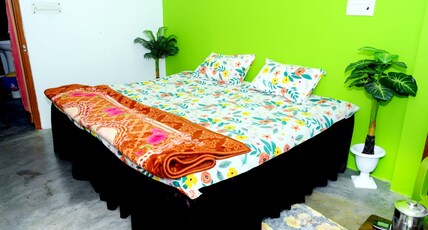 Samrat Homestay Room Type - Deluxe Room 
